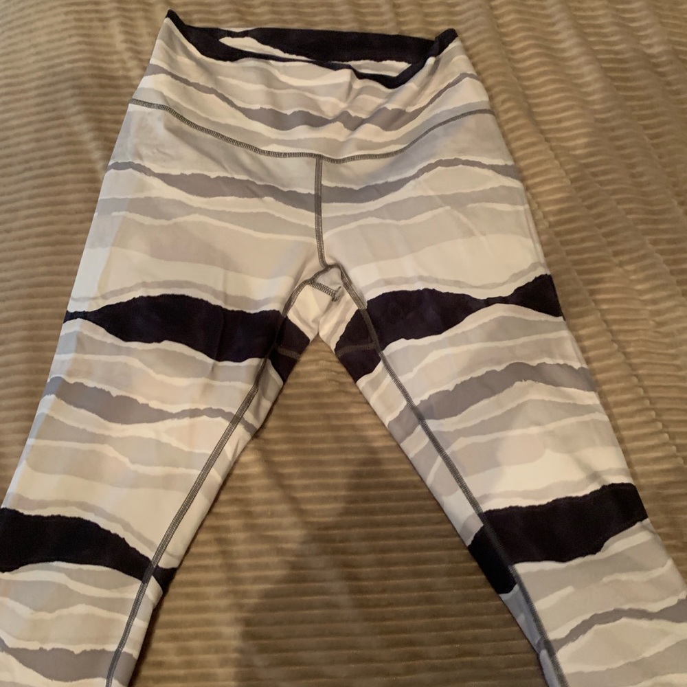 Lululemon cropped leggings
